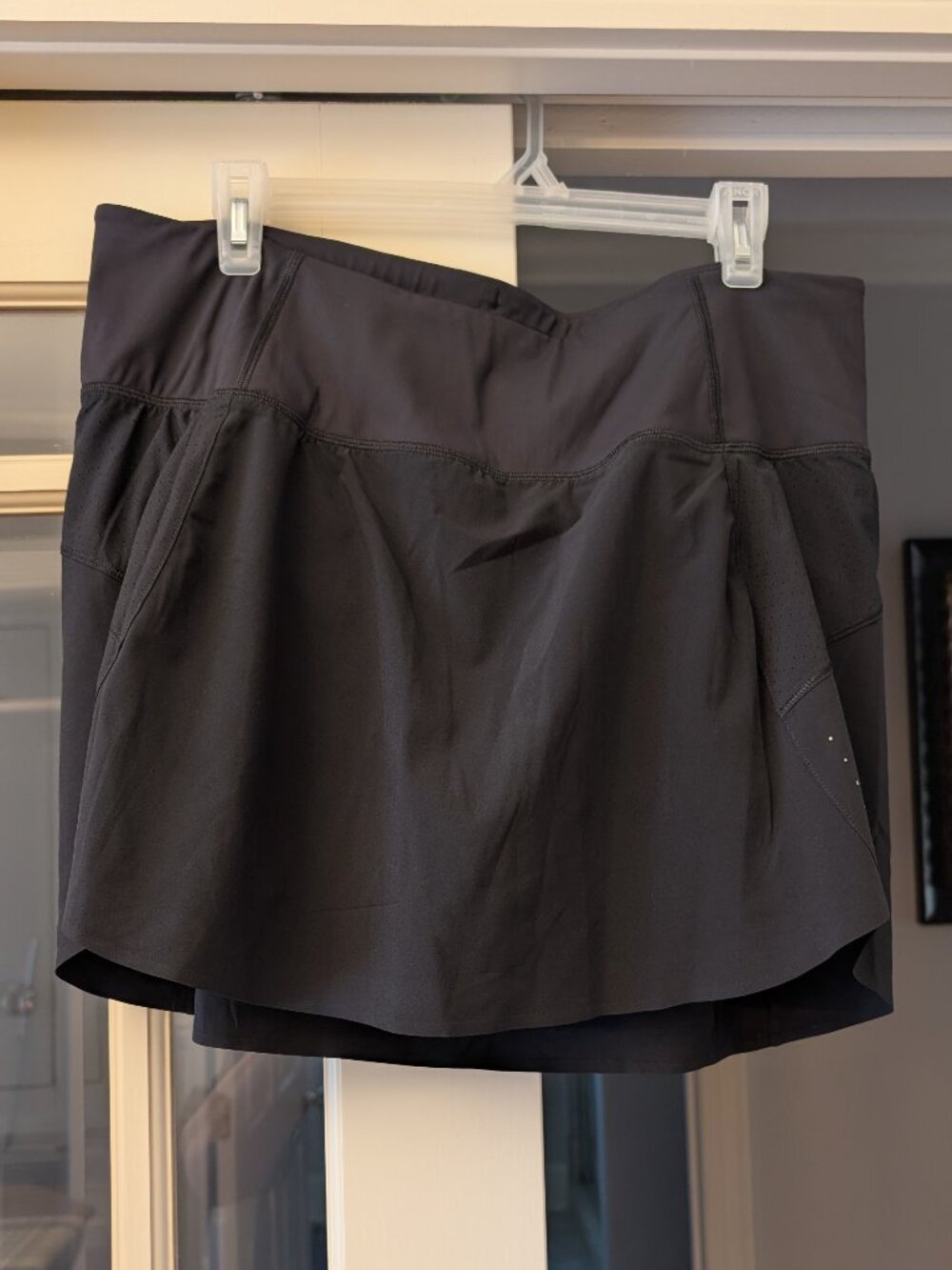 Athleta Run With It Skort (Black)